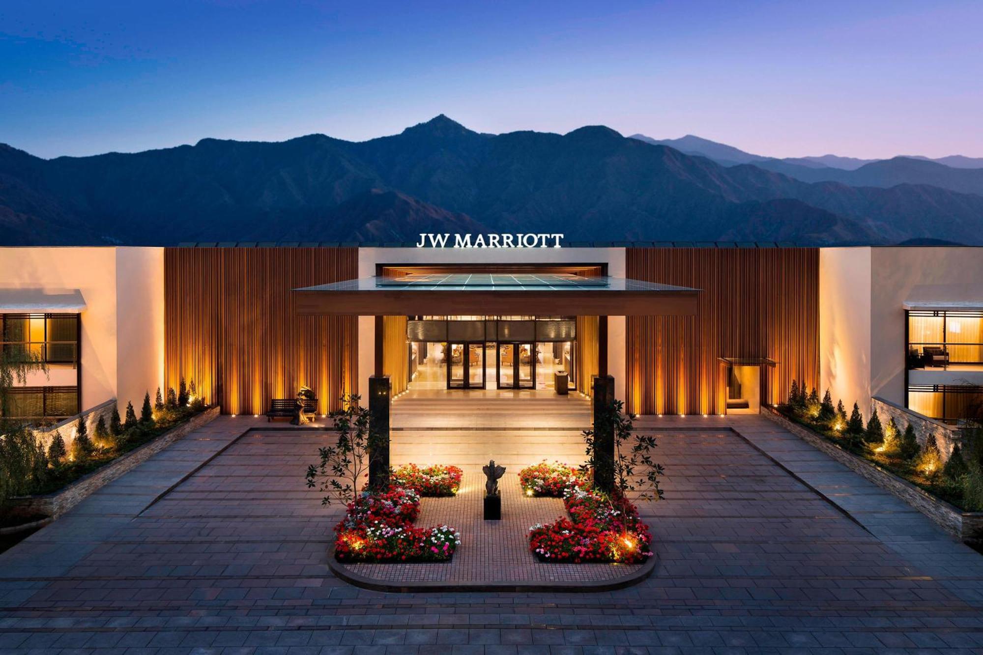 Jw Marriott Mussoorie Walnut Grove Resort & Spa Esterno foto